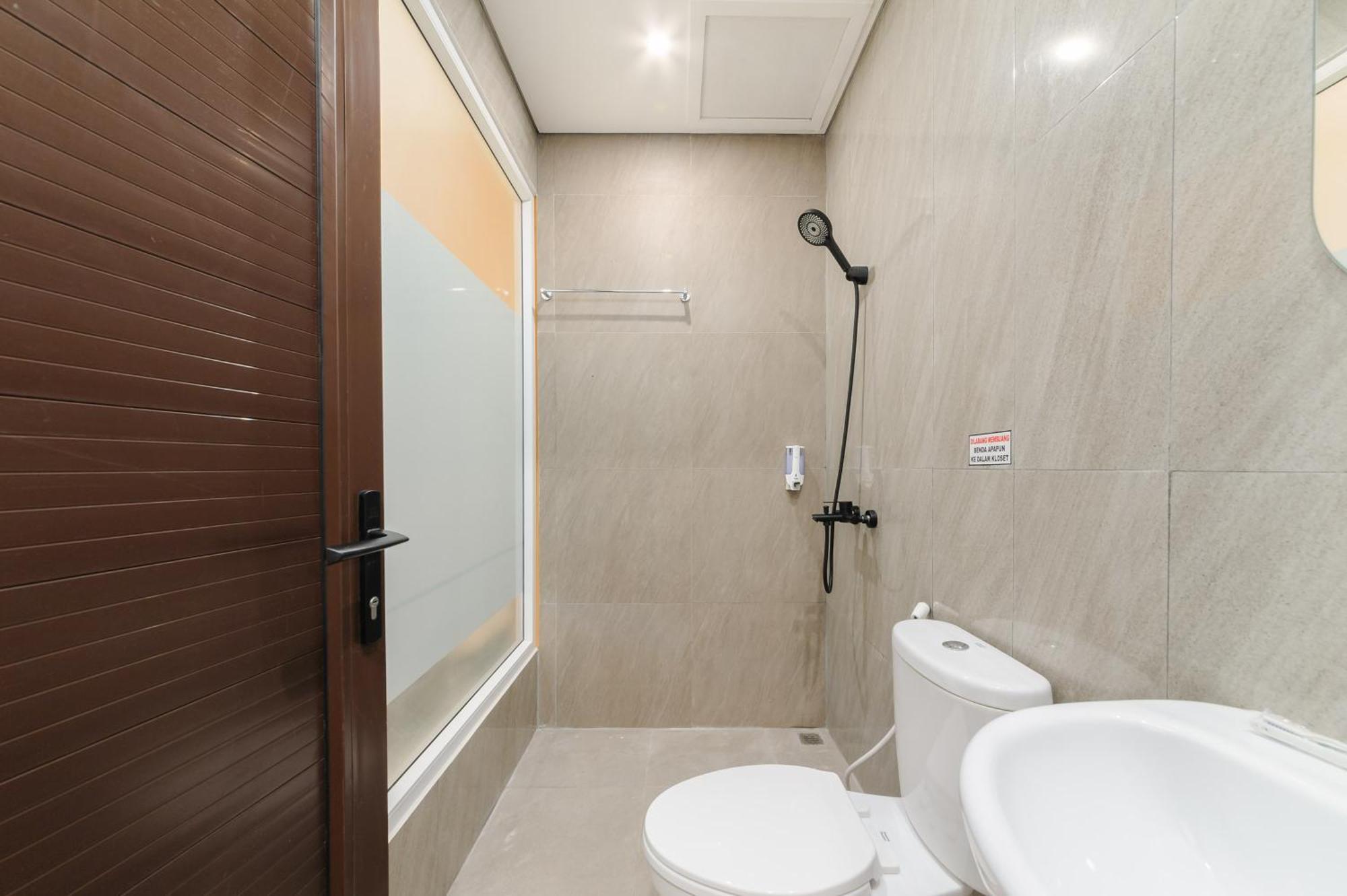 Sans Hotel Tajur Bogor Bantarkamang 外观 照片